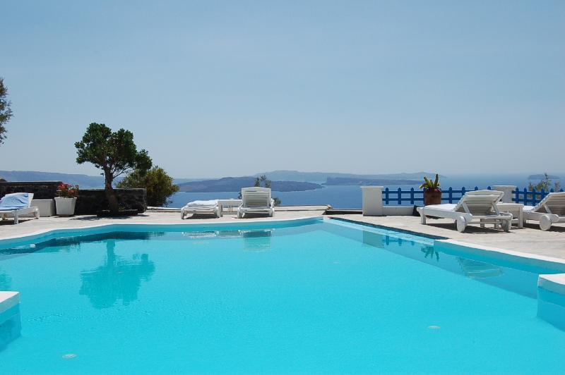 Atlantida Villas Foinikiá Екстериор снимка